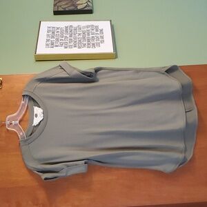 Cute short sleeve top